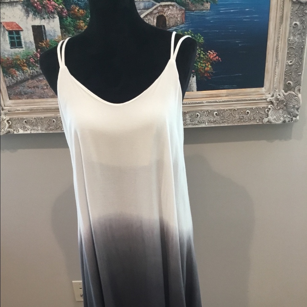 Adorable Ombré Dress New Without Tags Size Small